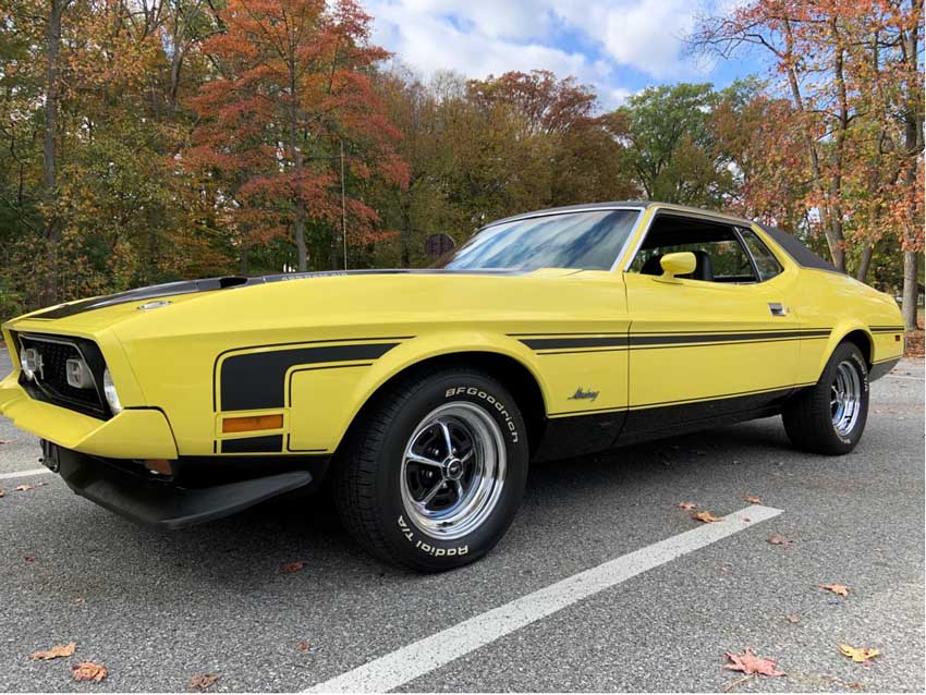 1st generation Grabber Yellow 1971 Ford Mustang [SOLD] - MustangCarPlace